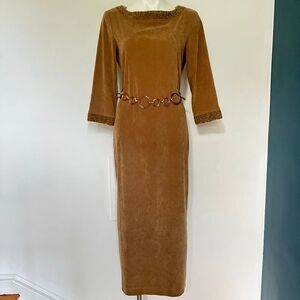 Cartise international vintage velvet feel dress